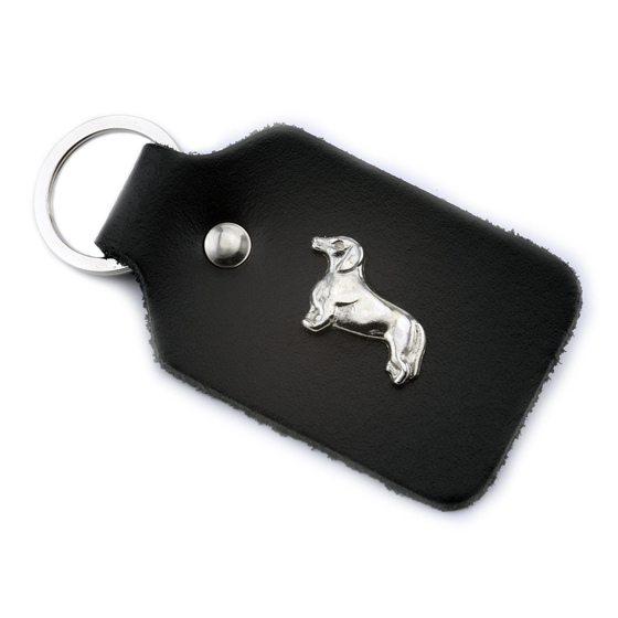 Auf dem Bild zu sehen ist ein Dackel Hund aus Leder als Schl�sselanh�nger Figur