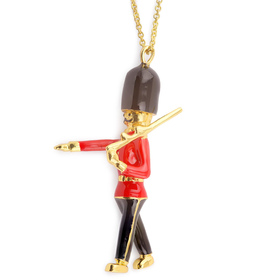 Auf dem Bild zu sehen ist eine Damen Kette mit Mr. London...