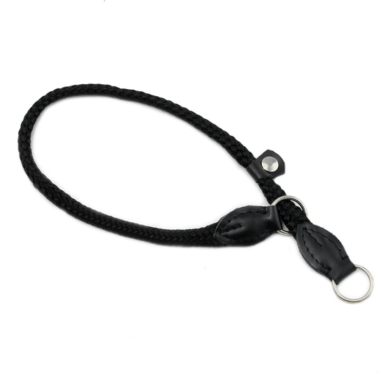 Auf dem Bild zu sehen sind Wrgehalsbnder Halsband fr Hunde mit Zugstopp