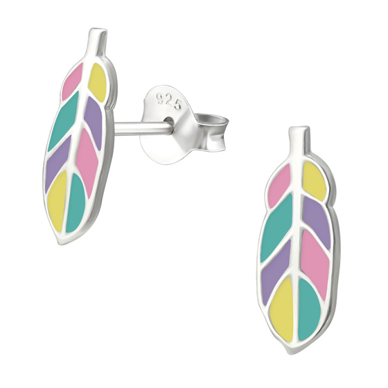 Auf dem Bild zu sehen sind Monkimau Kinderohrringe bunte Feder Ohrstecker aus 925 Sterling Silver echt Silber