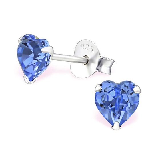 Auf dem Bild zu sehen sind Kinder Ohrringe Herz Ohrstecker aus 925 Sterling Silver echt Silber mit 2 Swarovski Kristallen