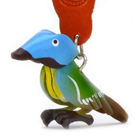 Auf dem Bild zu sehen ist ein Eisvogel aus Leder als...