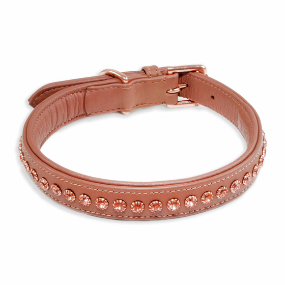 Auf dem Bild ist ein Hundehalsband als Lederhalsband f�r Hunde aus echt Nappaleder weich gepolstert in braun - 20mm breit mit glitzer Kristallen verstellbar 27 bis 32cm in der Gr��e S-XS zu sehen