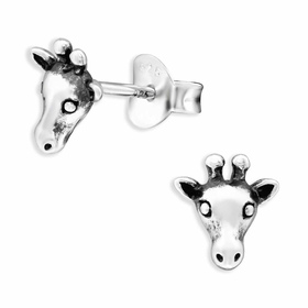 Auf dem Bild zu sehen sind Giraffen Ohrringe aus 925 Silber