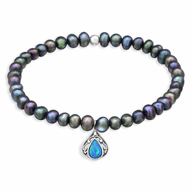 Auf dem Bild zu sehen sind Opal Armband aus Süßwasser Perlen