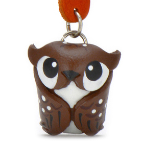 Auf dem Bild zu sehen ist eine Tierfigur mit Eulemotiv...