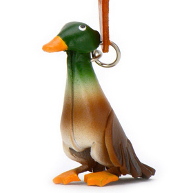 Auf dem Bild zu sehen ist eine Ente aus Leder als...