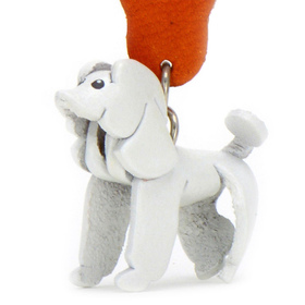 Auf dem Bild zu sehen ist ein Pudel Hund aus Leder als...