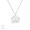 Auf dem Bild zu sehen ist eine Kinder Halskette Pfote Anhänger aus 925 Sterling Silver echt Silberr mit 12 Weissen Swarovski Kristallen 39cm länge