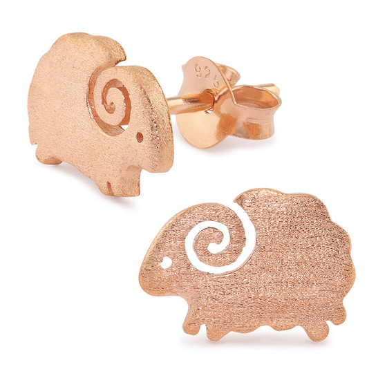 Auf dem Bild zu sehen sind Kinder Ohrringe Schaf Ohrstecker aus 925 Sterling Silver echt Silber Matt mit 18K rose Gold plattiert