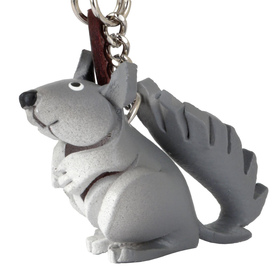 Auf dem Bild zu sehen ist ein Eichhörnchen aus Leder als...